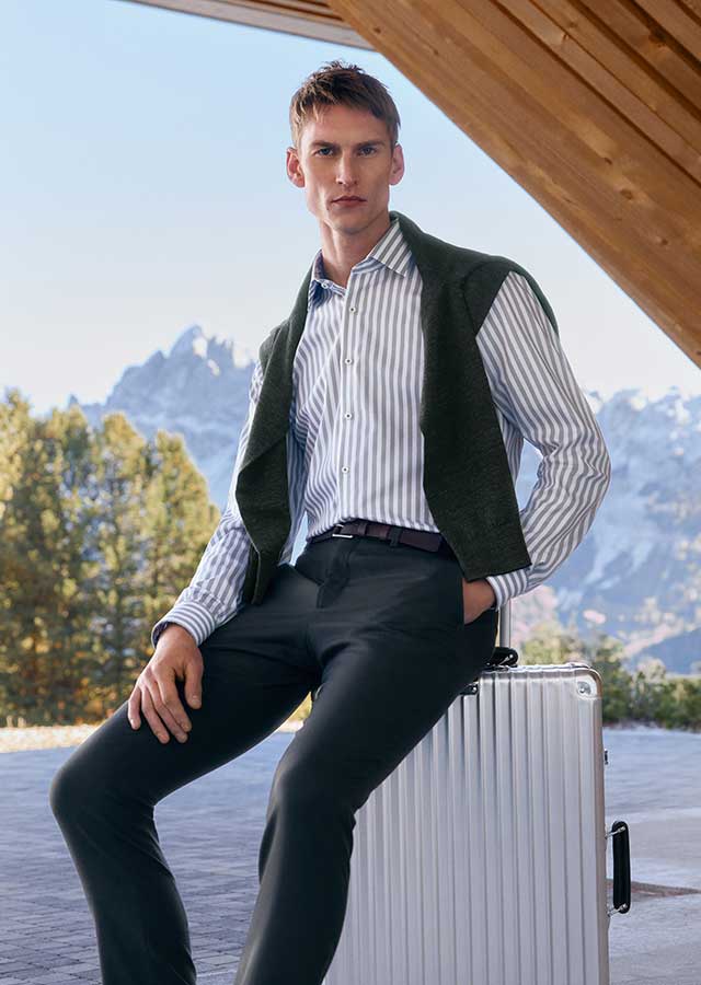 OLYMP gestreept overhemd – stijlvolle businesslook OLYMP blauw-wit gestreept overhemd – moderne businessstijl bij Van den Broek Herenmode Haarlem