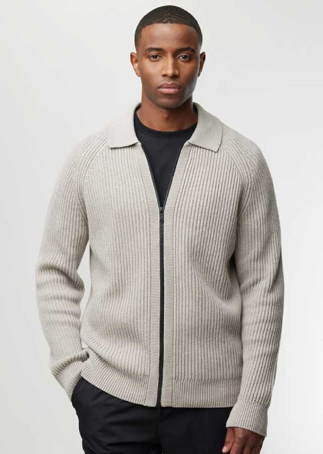 Genti K3139-3283-144 – Zip Cardigan Beige (144) Zwarte A-dam boxershort met herhalend bloempatroon.